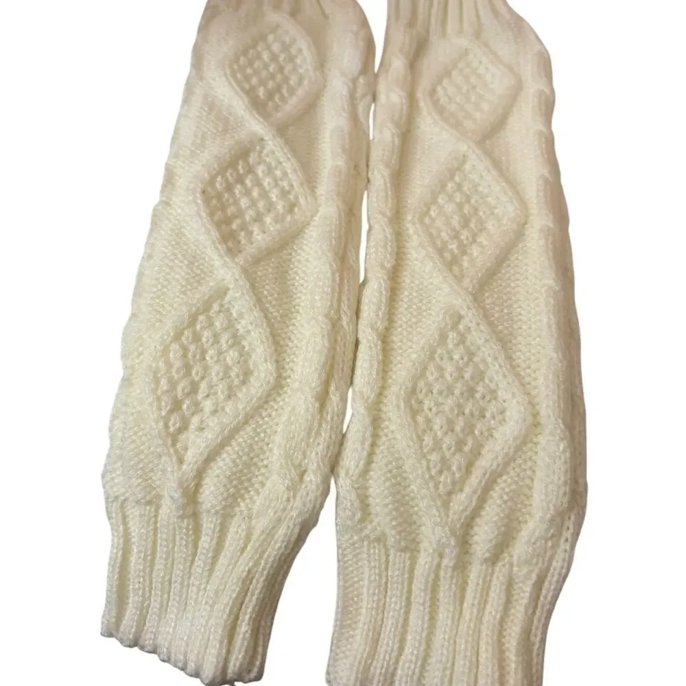 Elegant Cream‎ Cable Knit Fingerless Gloves